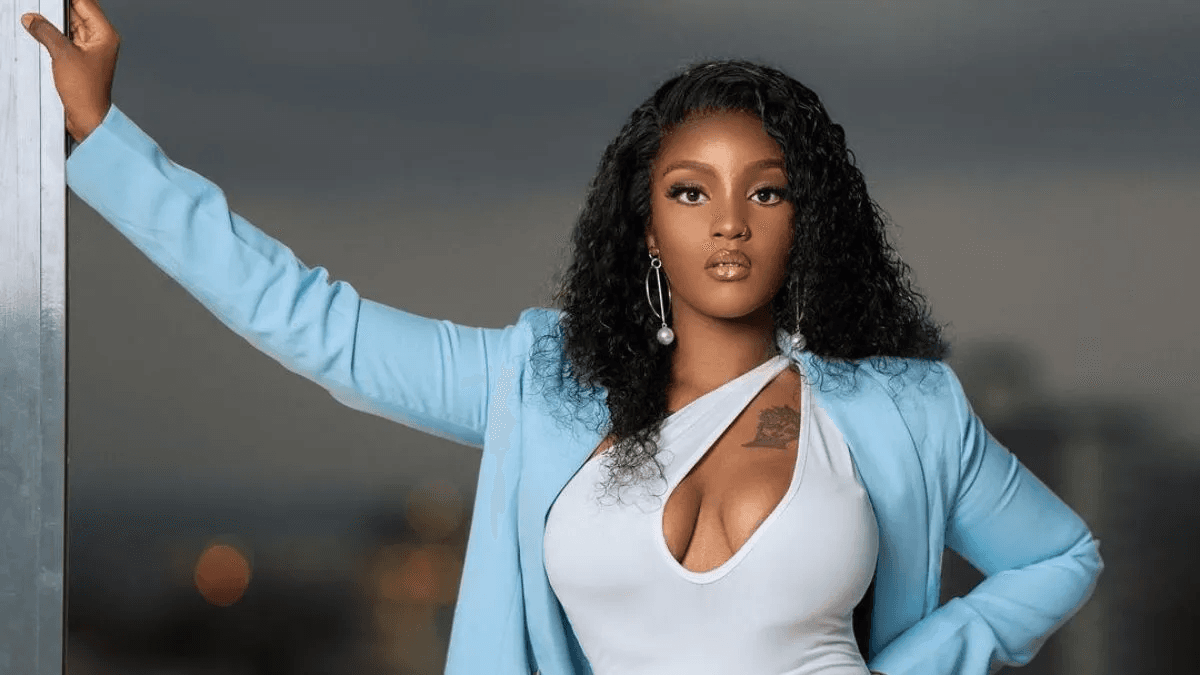 Shakila: «J’ai 19 tatouages au total, 11 d’entre eux sont ceux de mes ex décédés»