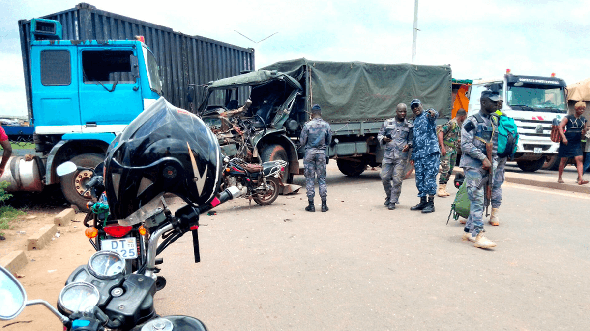 Togo: un véhicule militaire victime d’un accident de la route à  Lomé