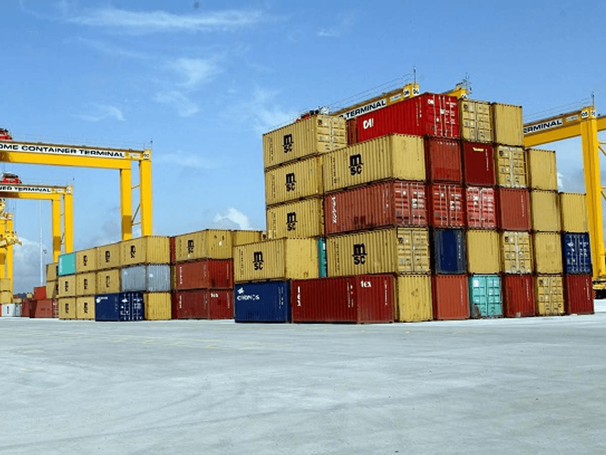 Togo: vente aux enchères publiques de 764 conteneurs au Port de Lomé