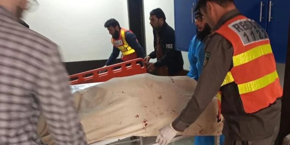 Pakistan: cinq policiers tués par une bombe