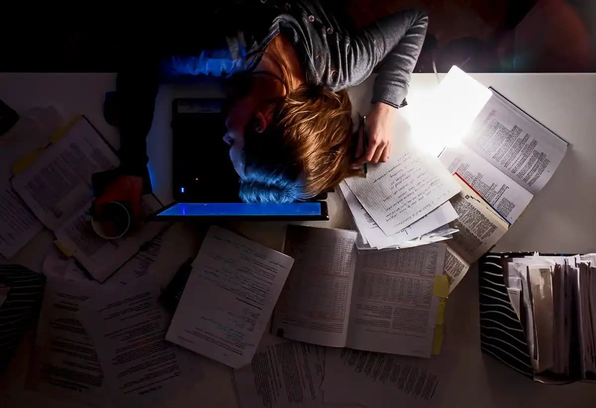 Bon à  savoir: les risques liés à  la surcharge du travail