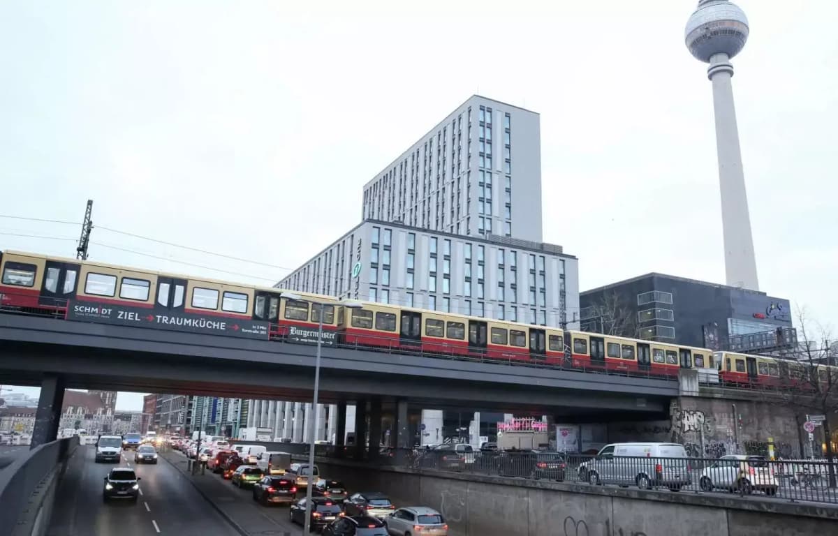 Japon : Sanae Takaichi accuse Pékin de vouloir modifier le statu quo par la force ou la coercition