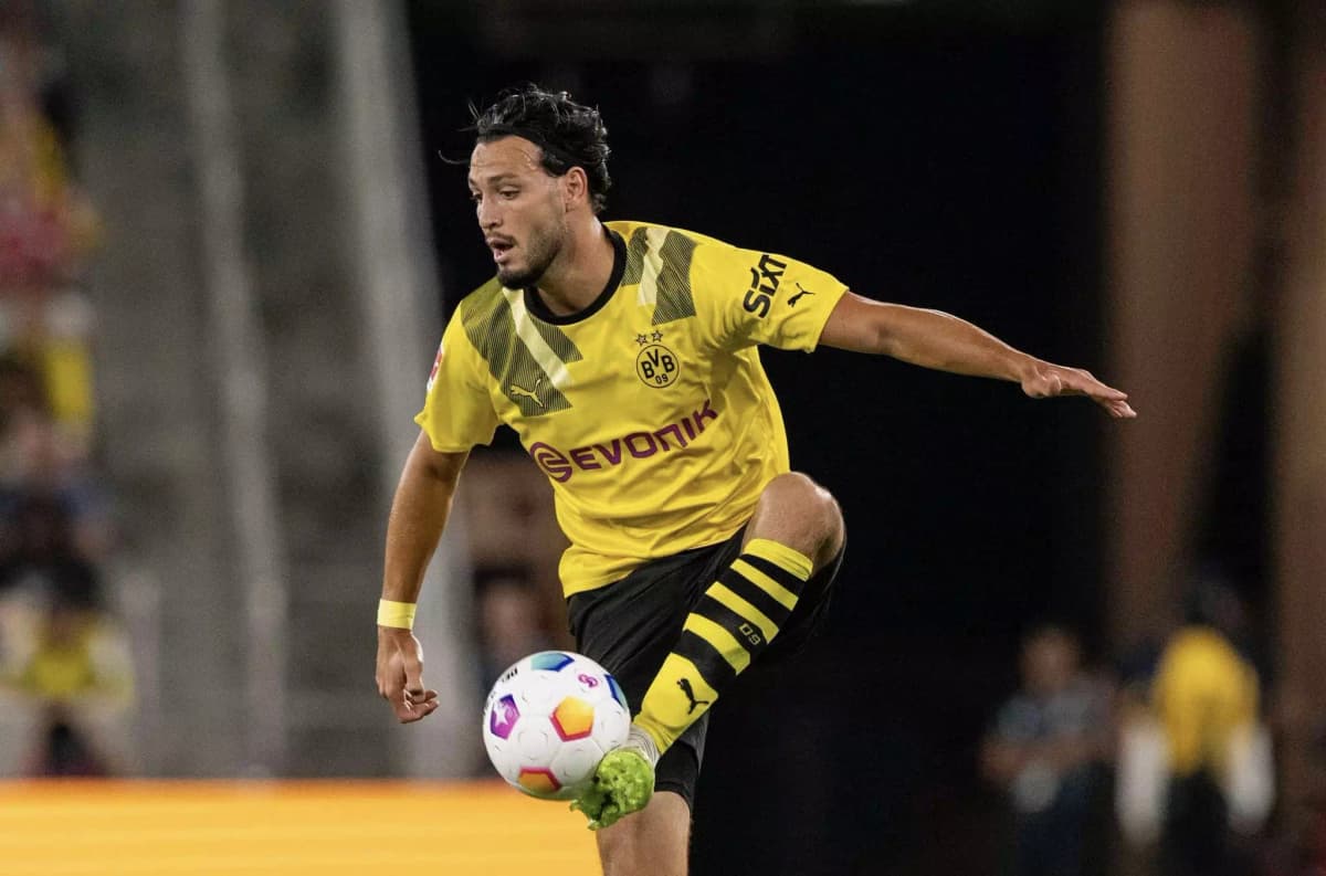 Dortmund: des nouvelles de Ramy Bensebaà¯ni, blessé avec l’Algérie