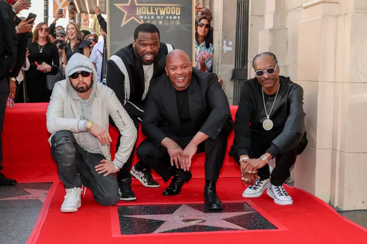 Le rappeur américain Dr. Dre reçoit son étoile sur le Hollywood Walk of Fame