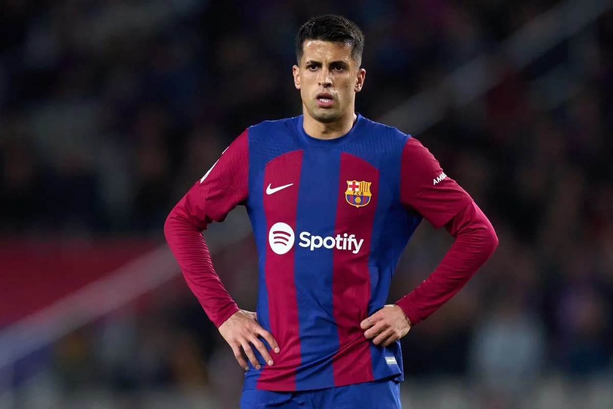 Barça: Joao Cancelo sous les feux des critiques après le Clasico