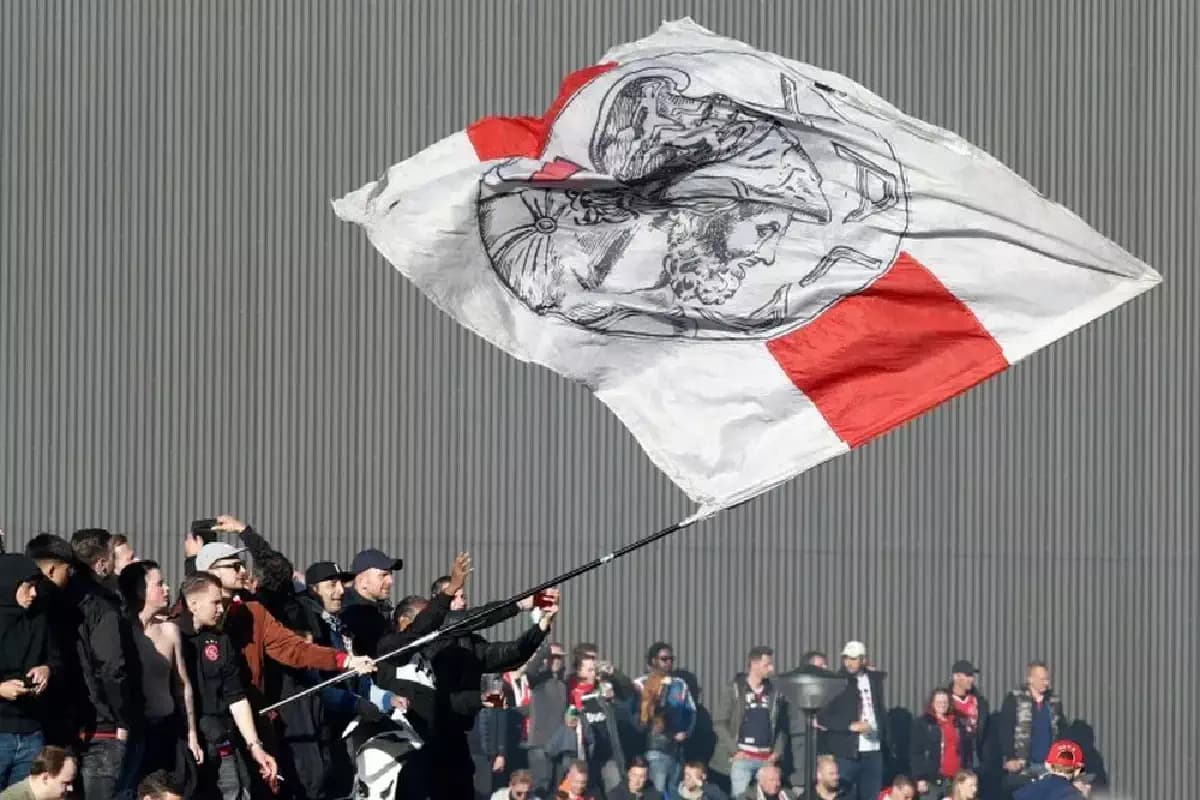 Ajax : le DG Alex Kroes suspendu pour délit d’initié