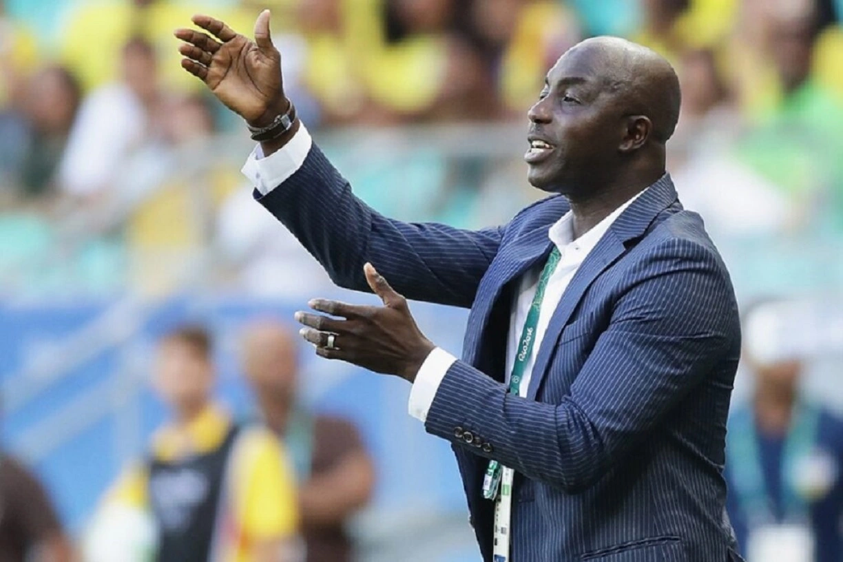 «Le Nigéria m’a abandonné», Samson Siasia revient sur sa condamnation par la FIFA