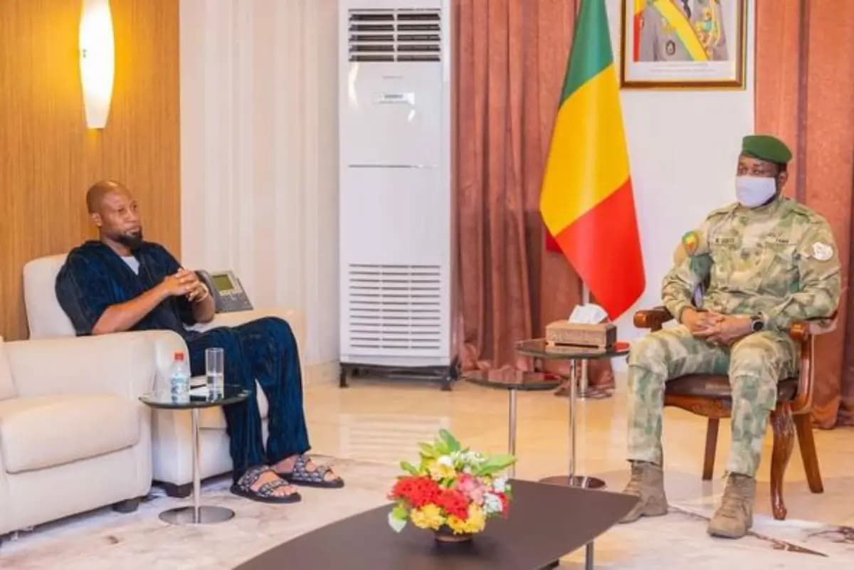 Mali: Seydou Keita reçu par Assimi Goita