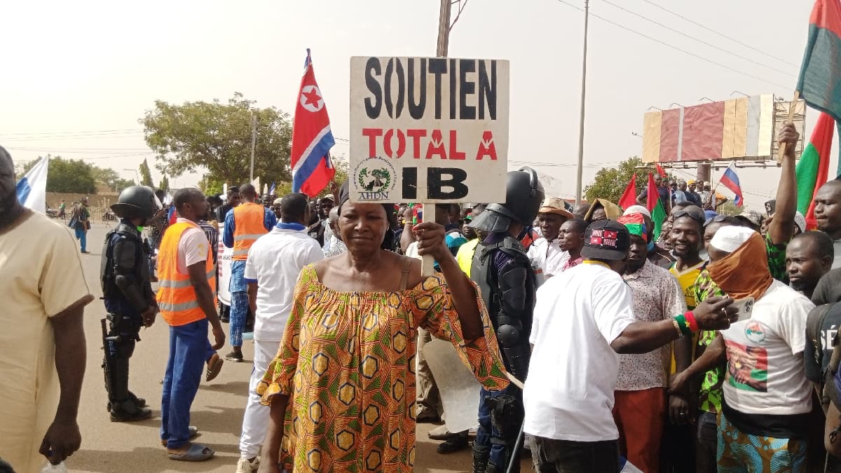 Burkina: Manifestation particulièrement encadrée devant l’ambassade des USA
