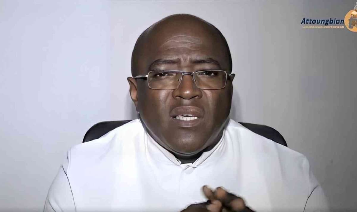Côte d’Ivoire: le Père Basile Diané refuse le don d’une voiture de 50 millions