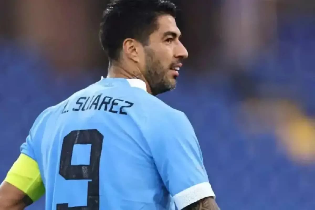 Uruguay: le geste héroà¯que de Luis Suarez