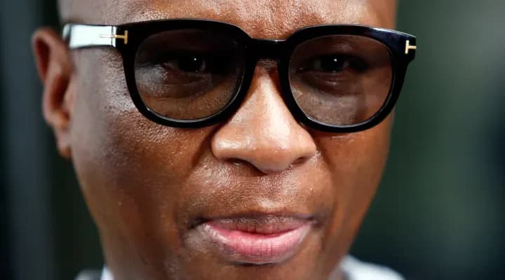 Afrique du Sud: démission du ministre des Sports Zizi Kodwa
