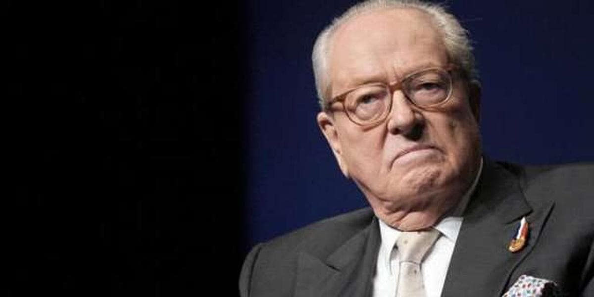 Côte d’Ivoire : « un dernier Mohican de la Françafrique », Venance Konan tacle Robert Bourgi