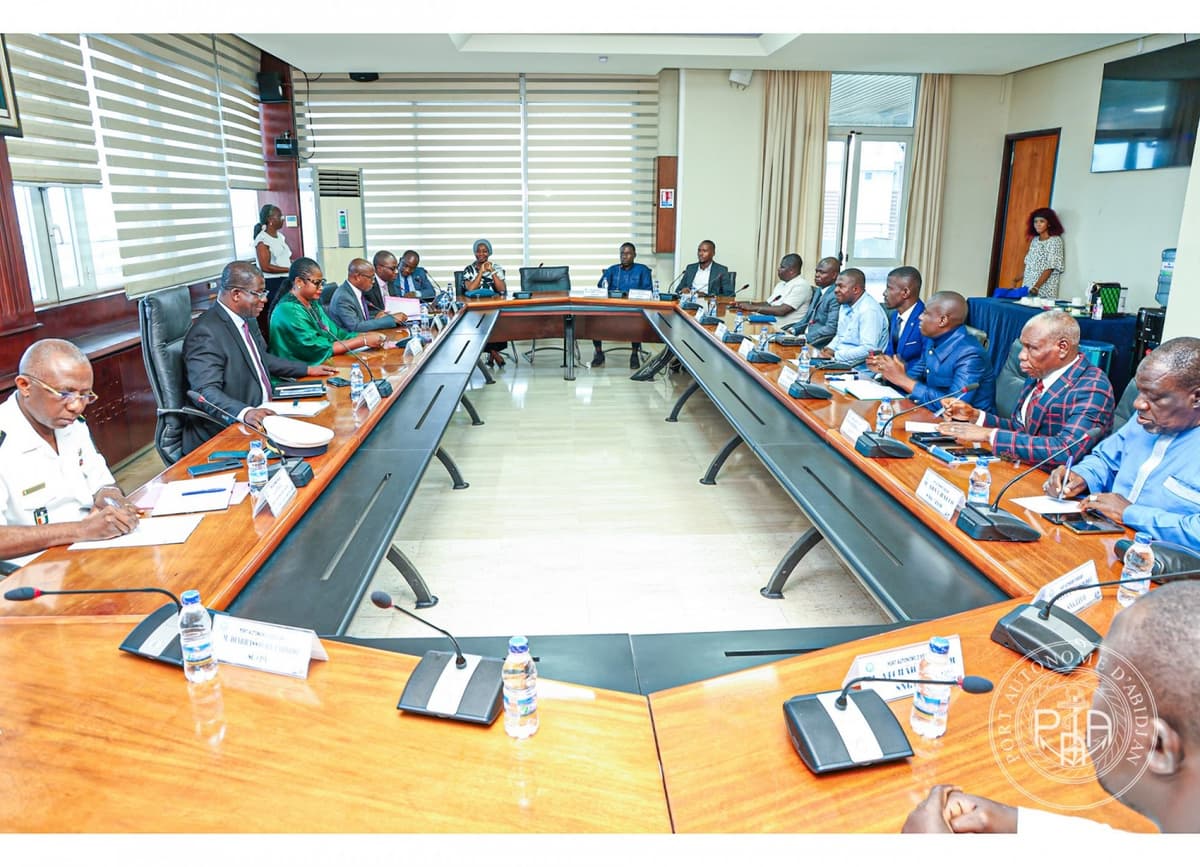 Côte d’Ivoire: le Port Autonome d’Abidjan suspend la hausse des taxes sur les véhicules