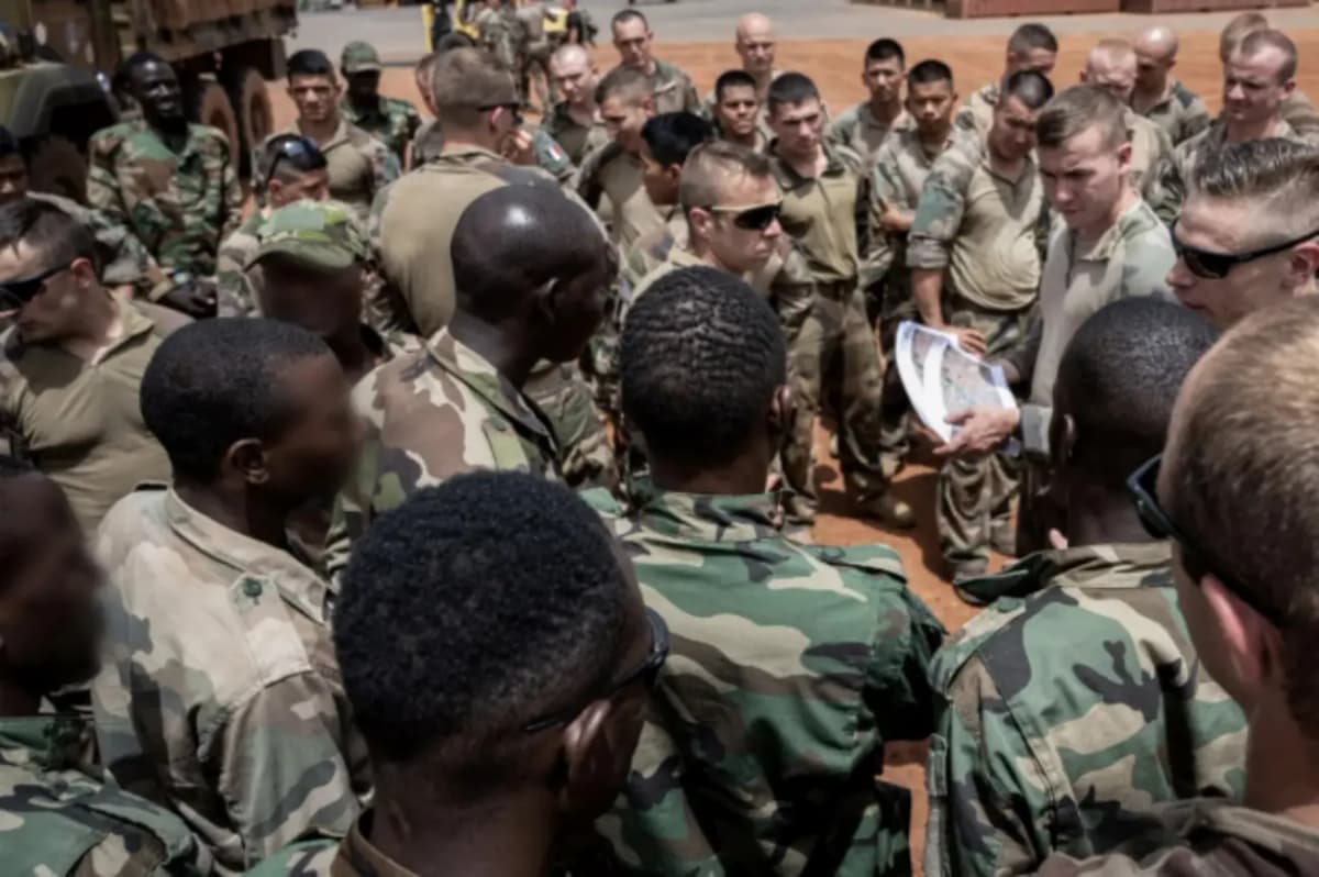 L’influence militaire française en Afrique selon l’analyste Pouga Mbock