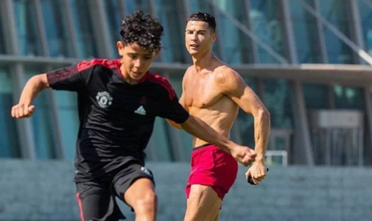 Cristiano Ronaldo et son fils: un rêve de partage sur le terrain