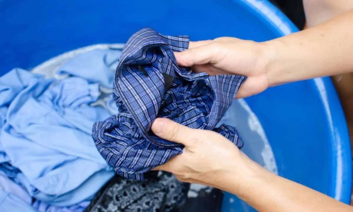 Astuces: technique pour enlever les taches fraîches de sang d’un vêtement