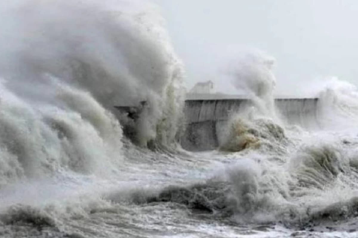 Japon : alerte au tsunami après un tremblement de terre de magnitude 6,9