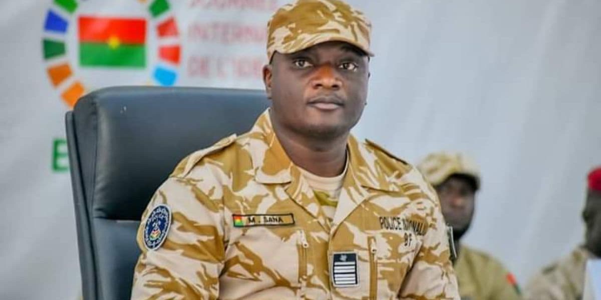 Burkina Faso: le ministre de la Sécurité condamne les messages haineux sur les réseaux sociaux