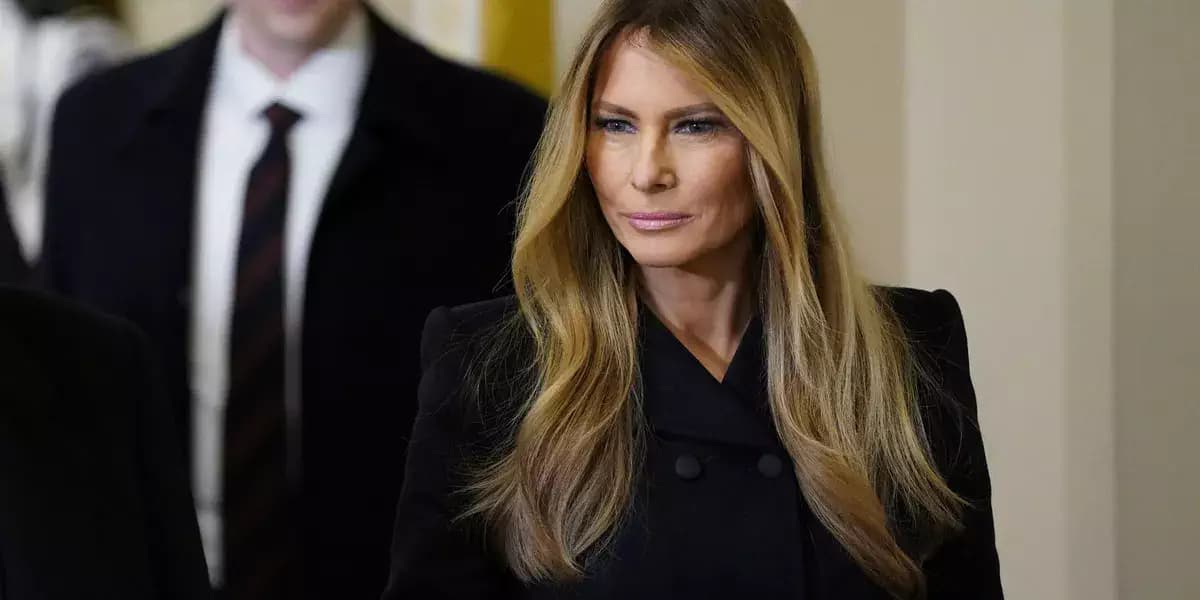 Slovénie: la statue de Melania Trump volée dans sa ville natale
