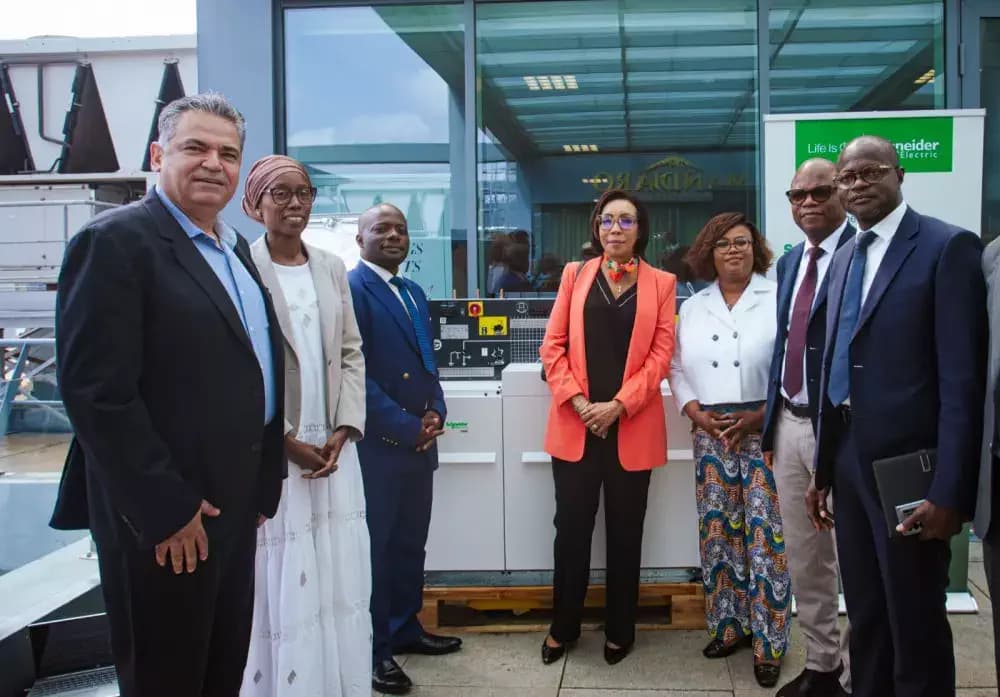 Côte d’Ivoire : Schneider Electric offre 10 tableaux RM6 IPI motorisés à la CIE