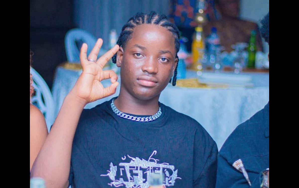 Bénin: les raisons de la rupture entre le jeune chanteur Djecomon et Legend Beatz