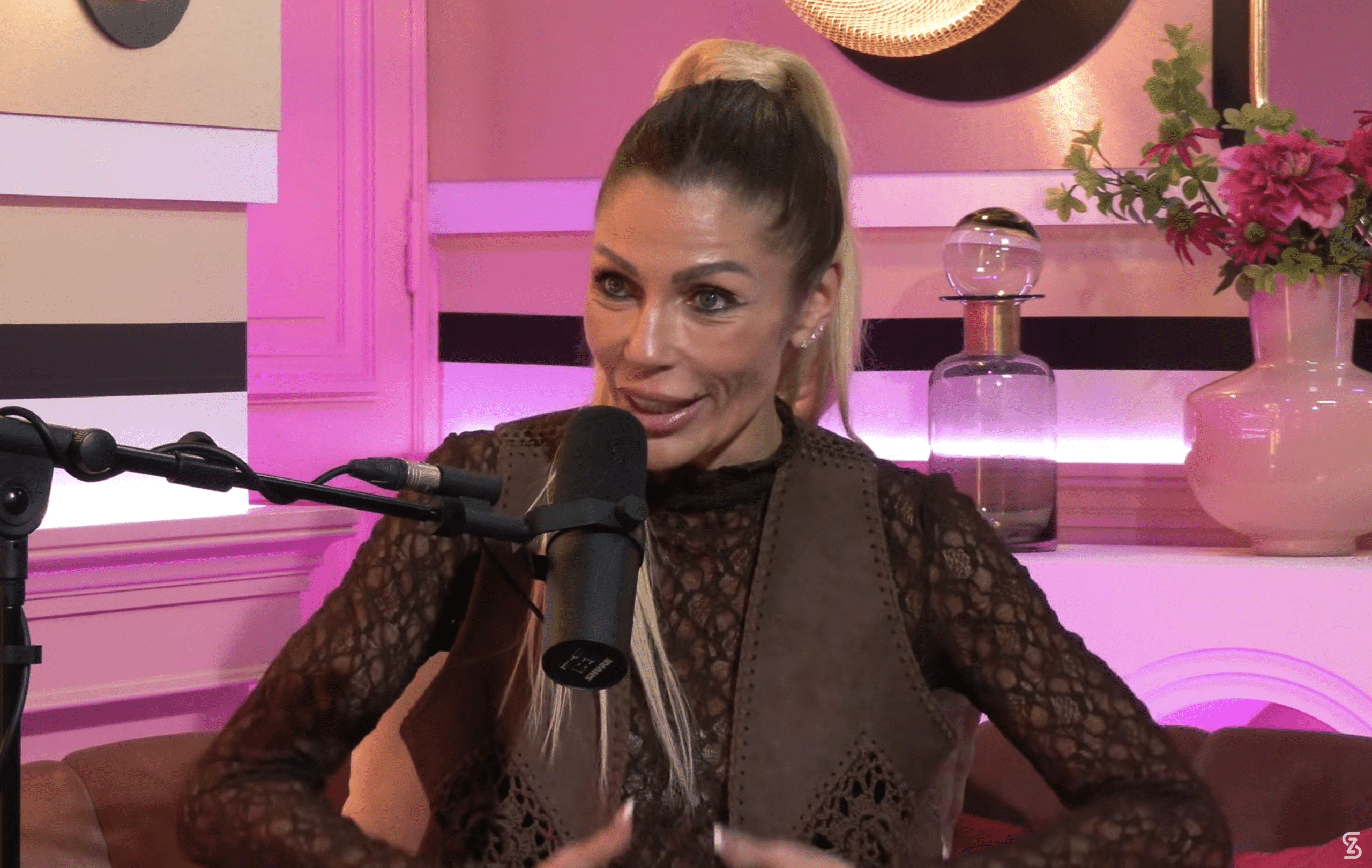 Jenifer mise en cause par Carine Haddadou sur le premier album