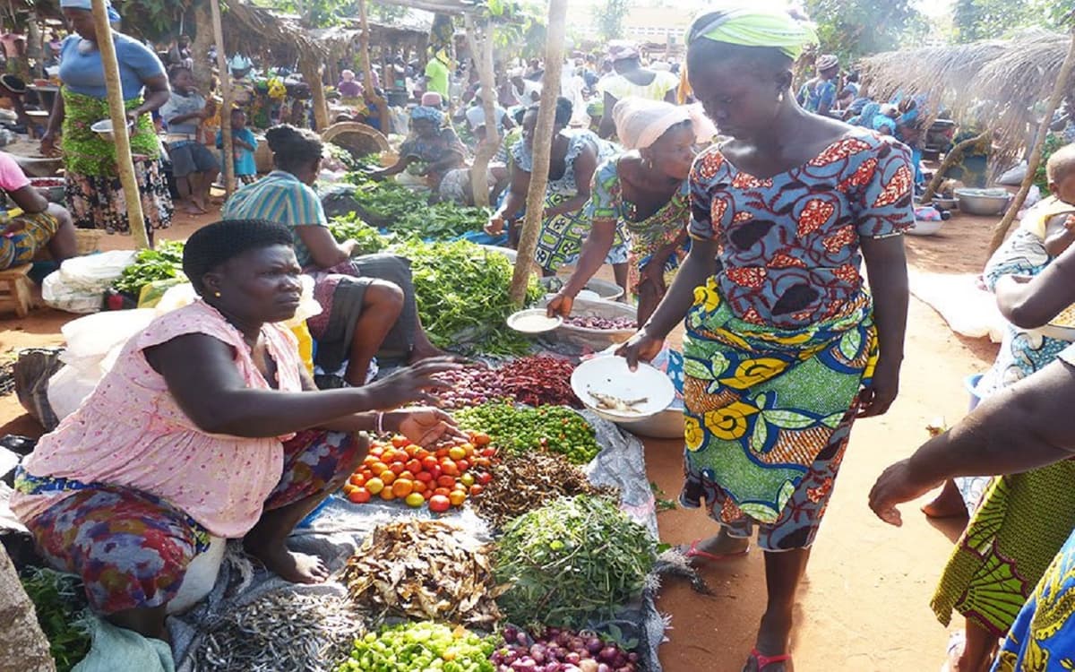 Togo : marché local, étals sans acheteurs