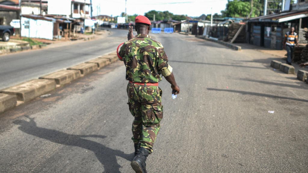 Sierra Leone–Guinée : seize militaires sierra-léonais interpellés à la frontière