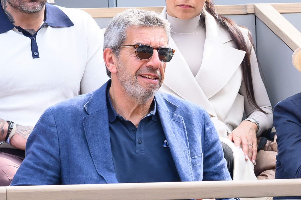 Michel Cymes dément avoir qualifié le Covid de « grippette »