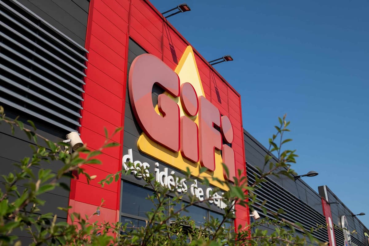 Gifi : un voleur poignardé par le gérant d’un magasin
