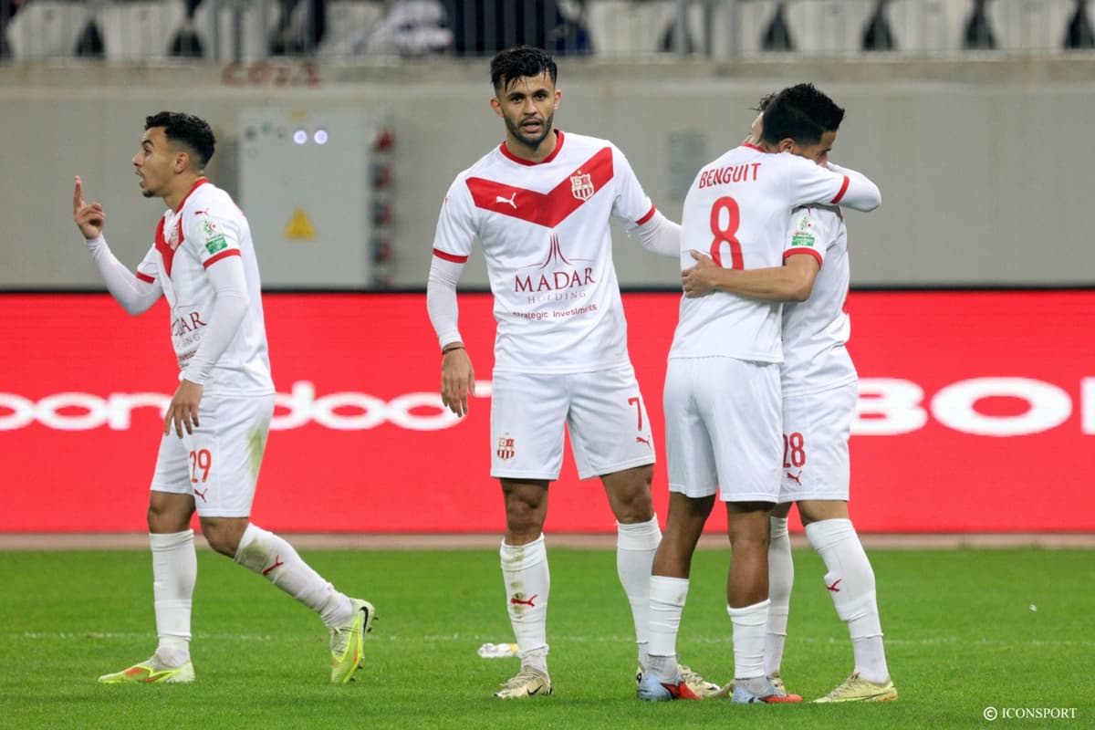 Football : CR Belouizdad bat l’AS Otoho et prend la tête du CC CAF
