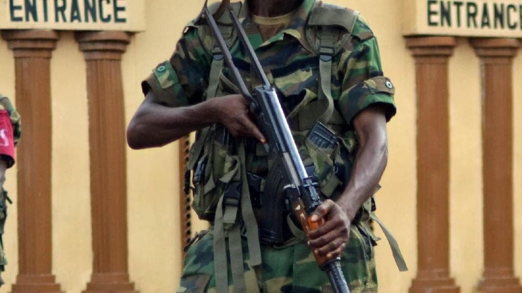 Sierra Leone : libération annoncée de soldats et policiers arrêtés par l’armée guinéenne
