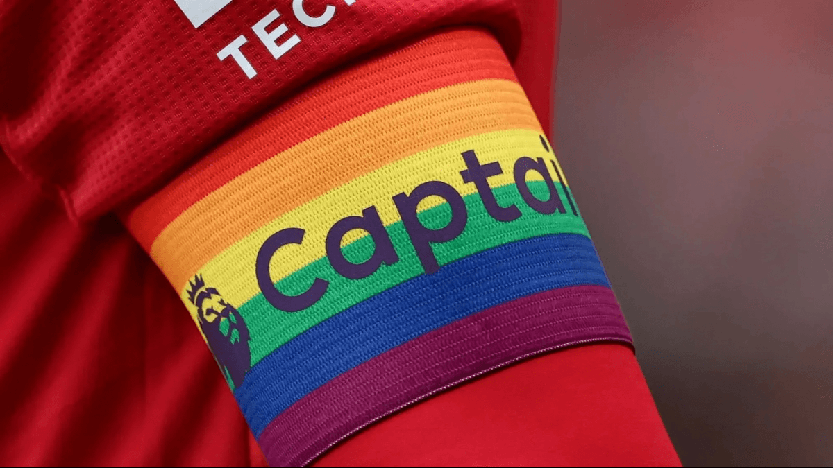 Une star de la Premier League reproche à son club une promotion liée à la campagne Rainbow Laces