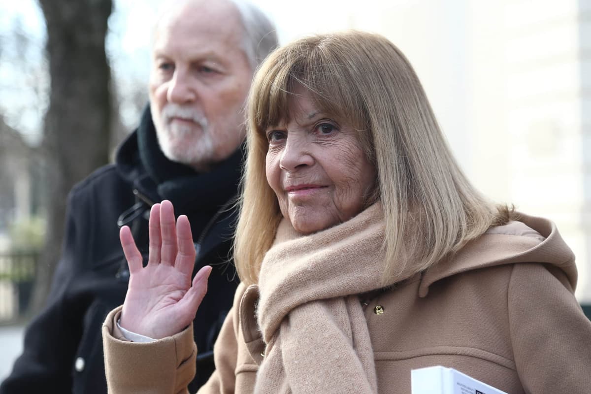 Chantal Goya condamnée à rembourser plus de 2 millions d’euros, ses revenus estimés à 40 000 €/mois