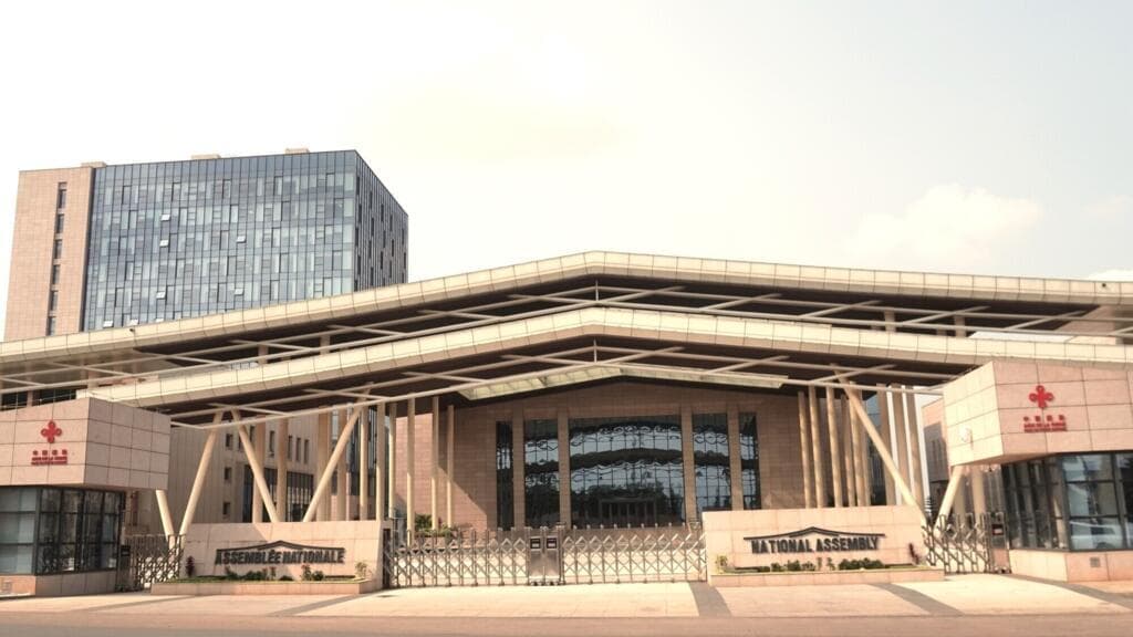 Cameroun : le Parlement approuve la création d’un poste de vice-président