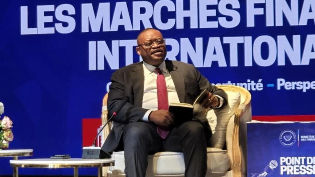 RDC : le ministre des Finances, Doudou Fwamba détaille les projets prioritaires à financer par l’eurobonds