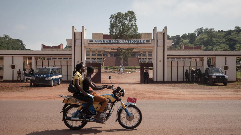 Centrafrique : installation des députés sur fond de boycott et de sièges vacants
