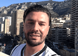 Kevin Guedj prêt à avoir un deuxième enfant avec Carla Moreau, sa proposition surprenante