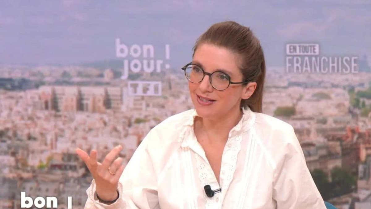 Aurore Bergé envoie un SMS à Amir pour lui annoncer qu’il sera prochainement décoré