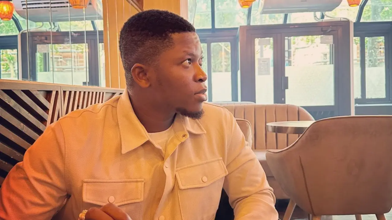 Bénin: le tiktokeur Steve Wotto plaide non coupable devant la CRIET
