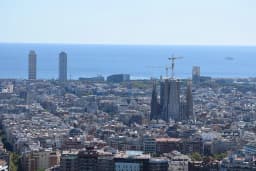 Les stars choisissent l’Espagne pour la meilleure greffe capillaire