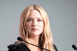 Virginie Efira accepte une forte baisse de salaire pour une superproduction présentée à Cannes