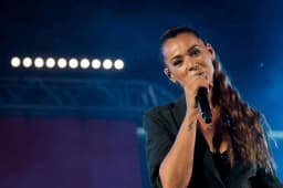 Chimène Badi annonce une tournée pour 2027