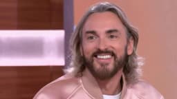 Christophe Willem confronté à un fan nu dans sa chambre d’hôtel