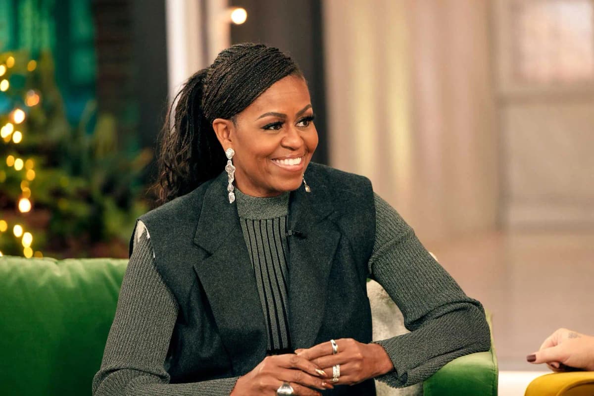 Michelle Obama justifies her daughters’ choice to distance themselves from their surname…