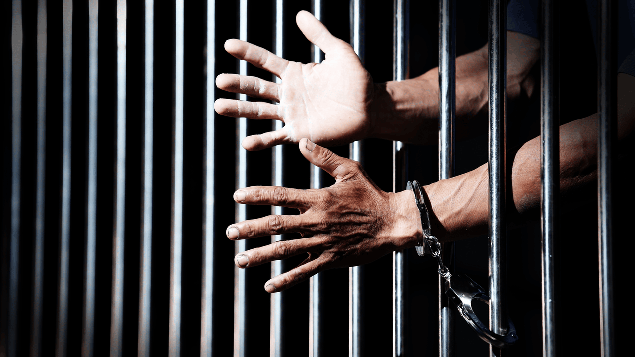Identity theft: a woman imprisoned for fraud in the name of Claudine Prudencio