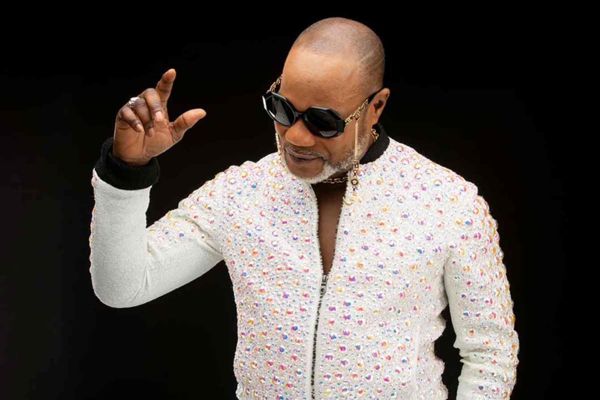 Kenaya gets her law degree: her father Koffi Olimidé reacts in tears