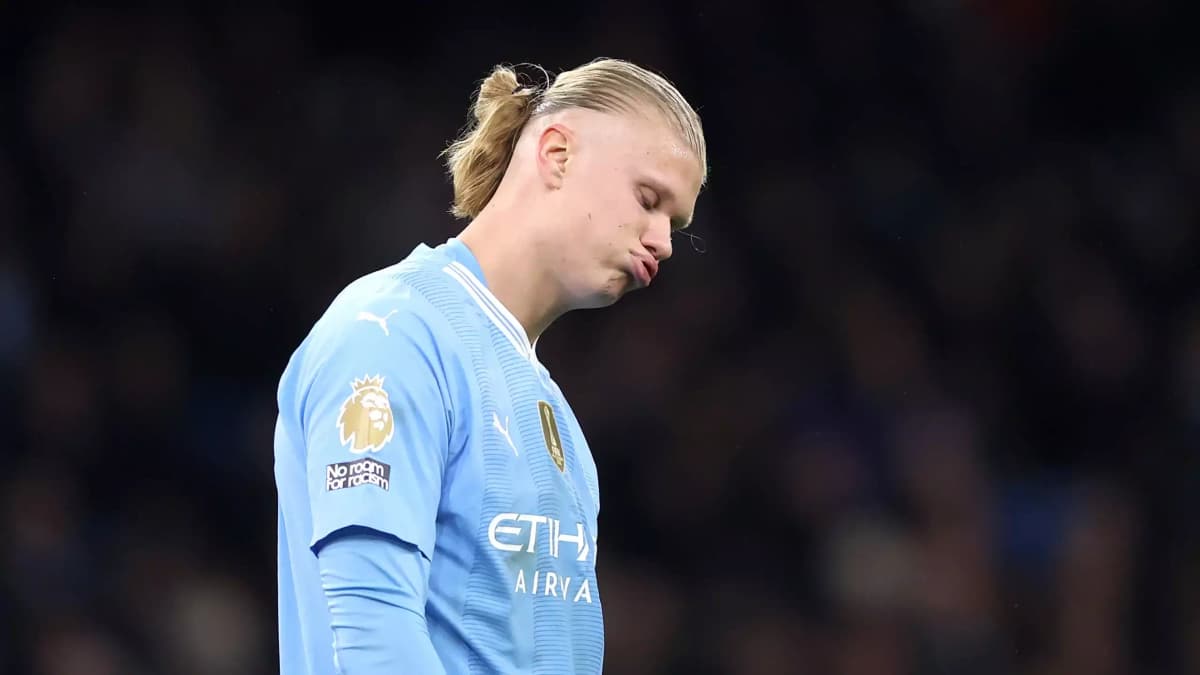 “An incredible striker, but not authoritative enough,” Rooney on Haaland