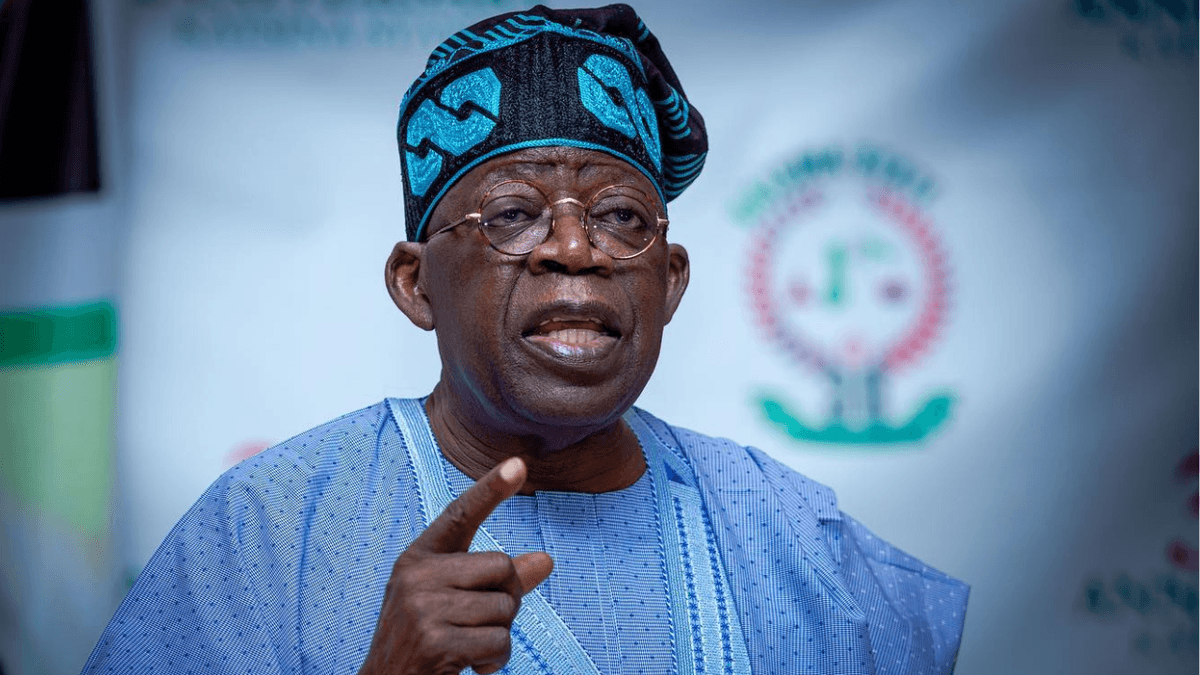 Turkey: Nigerian President Bola Tinubu stumbles during an official ceremony (video)